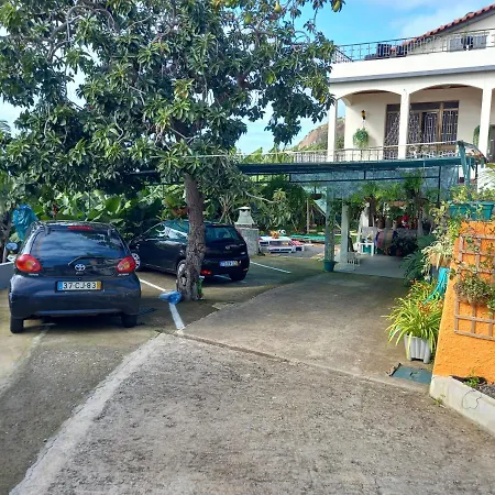 Tabua Village Pensionat Ribeira Brava