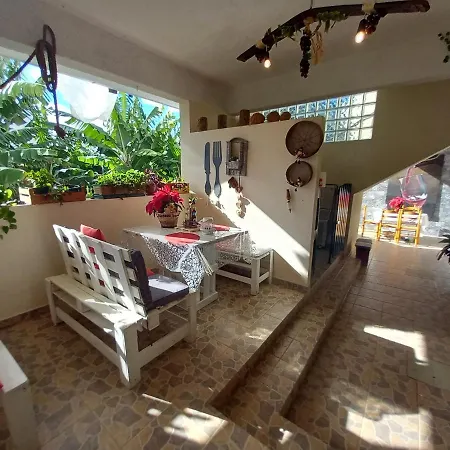 Tabua Village Madeira Гостевой дом 4*