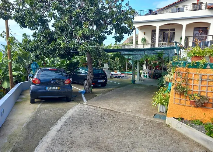 Tabua Village Madeira בית הארחה ריביירה בראבה